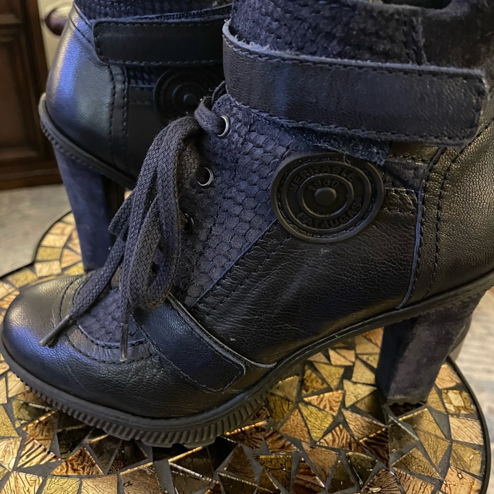Pataugas half boot black